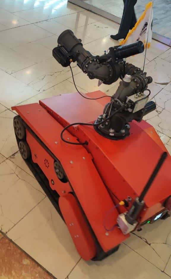 ربات نافذ1 نمایشگاه شهرایران